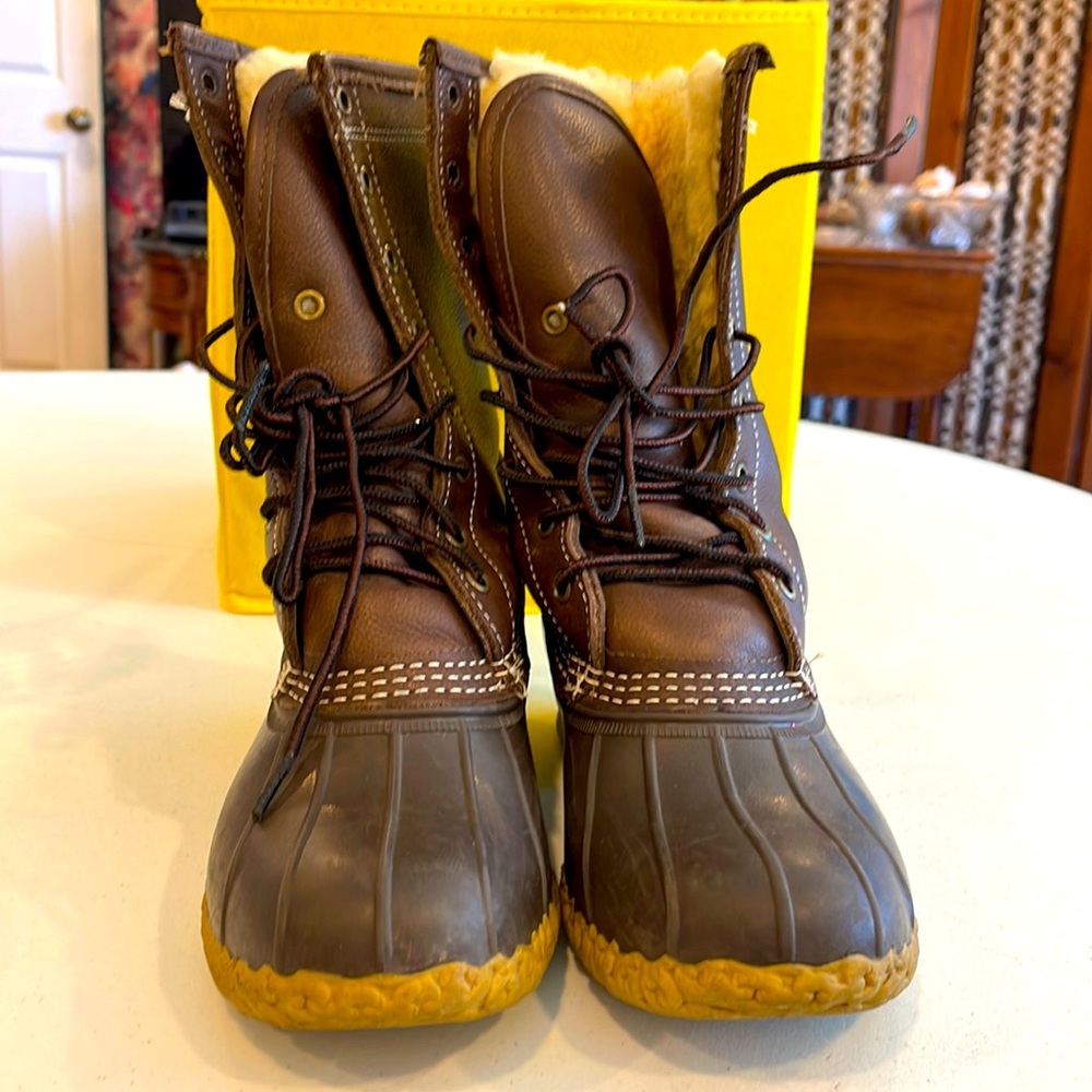 LL Bean Sherpa Bean Boots size 7